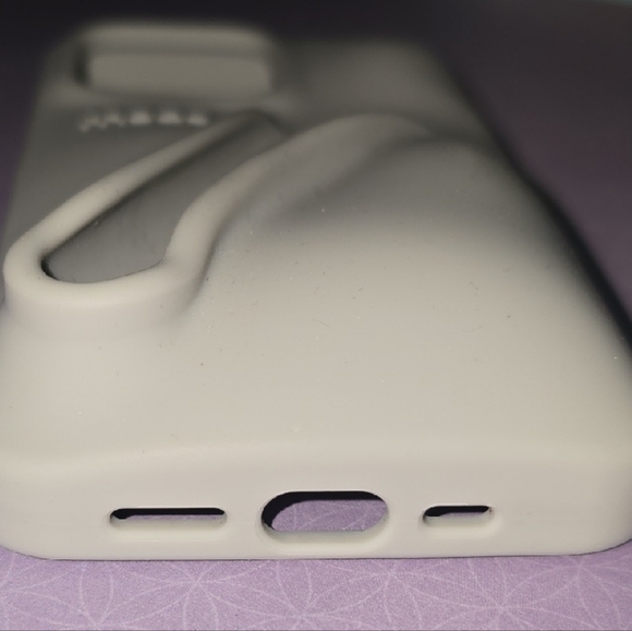 RHODE Cream Phone Case - Picture 4 of 4